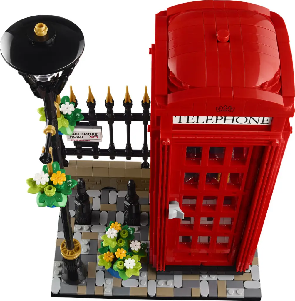 Model LEGO Ideas 21347 Czerwona Budka Telefoniczna - rzut z góry